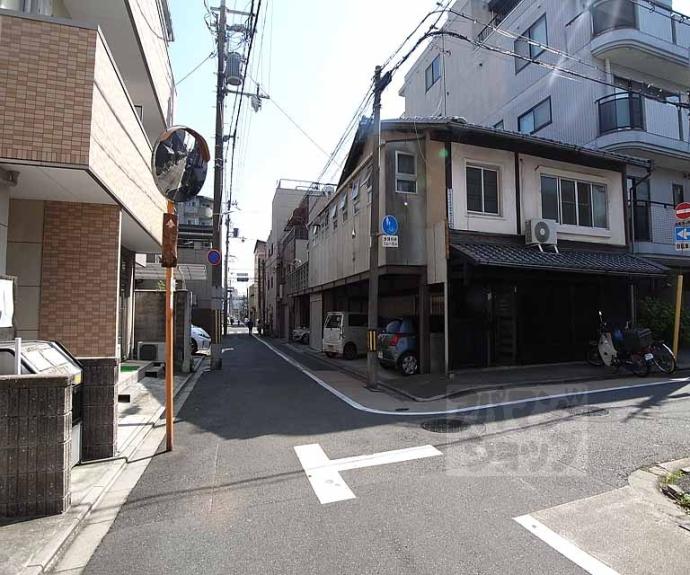 【コスモガーデン二條】間取