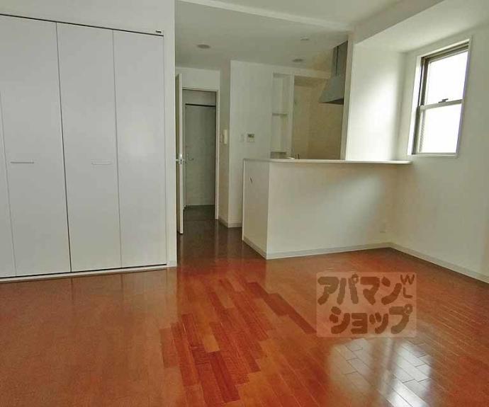 【シュトラーセ】間取