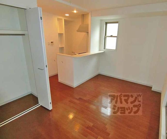 【シュトラーセ】間取