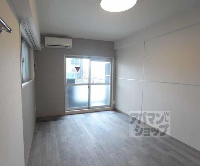 【ヴェルティカル二条城北】間取