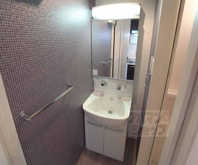 【ＶＥＲＴＩＣＡＬ二条城北】間取