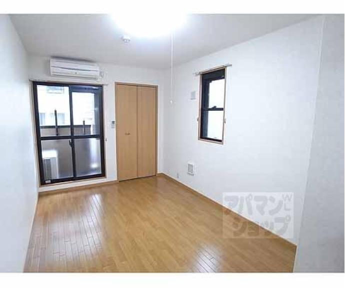 【アベニューサイド五条】間取