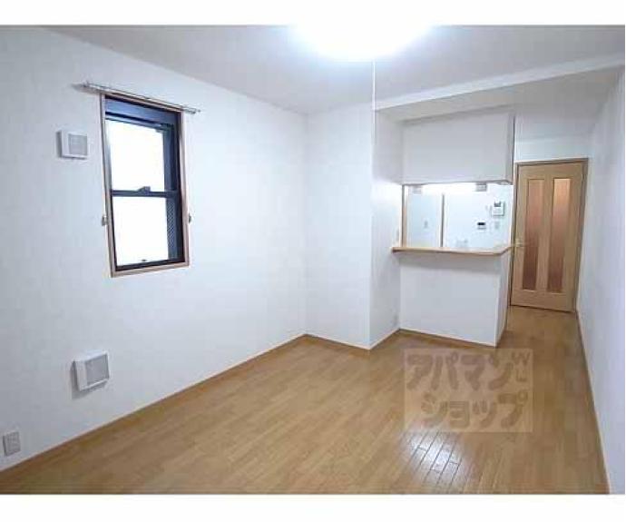 【アベニューサイド五条】間取