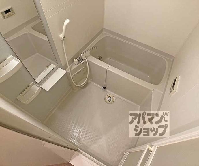 【コンフォレスト三条】間取