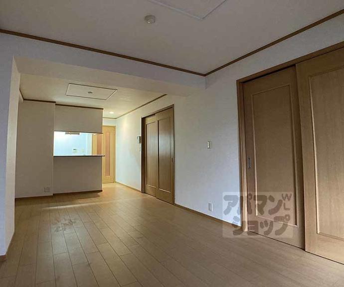 【コンフォレスト三条】間取