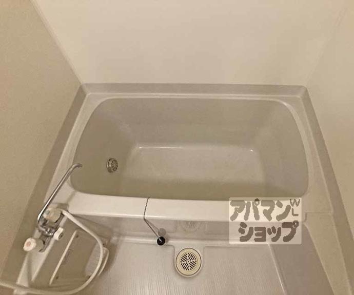 【コンフォレスト三条】間取