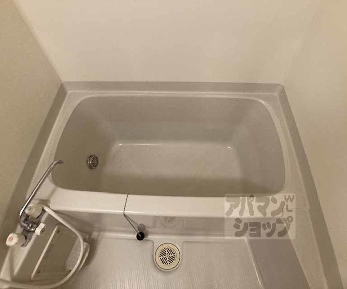 【コンフォレスト三条】間取