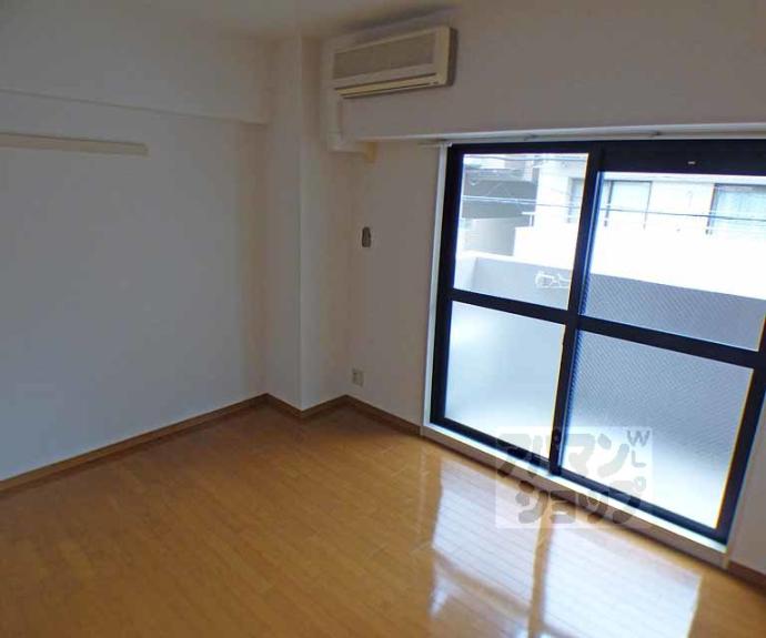 【ＧＩＯＶＡＮＥ高橋】間取