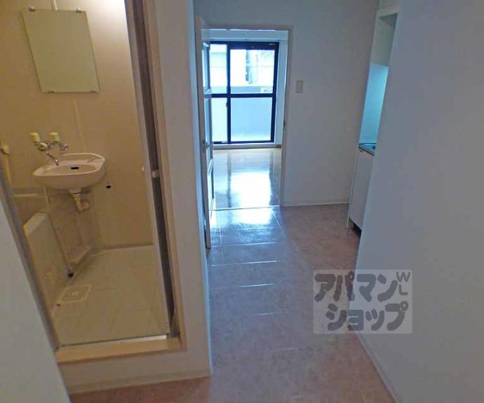 【ＧＩＯＶＡＮＥ高橋】間取