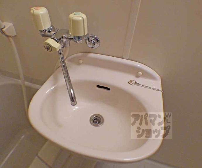 【ＧＩＯＶＡＮＥ高橋】間取