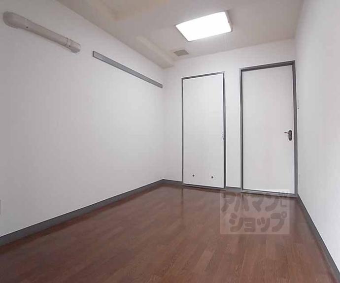 【二条晴明ビル】間取