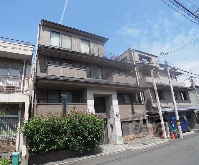 【ベルシェ御所東】間取