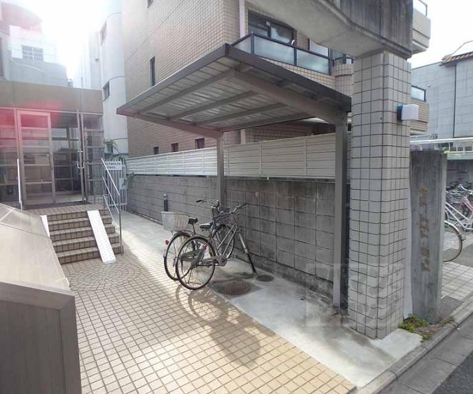 【グランレブリー御所東Ⅱ】間取