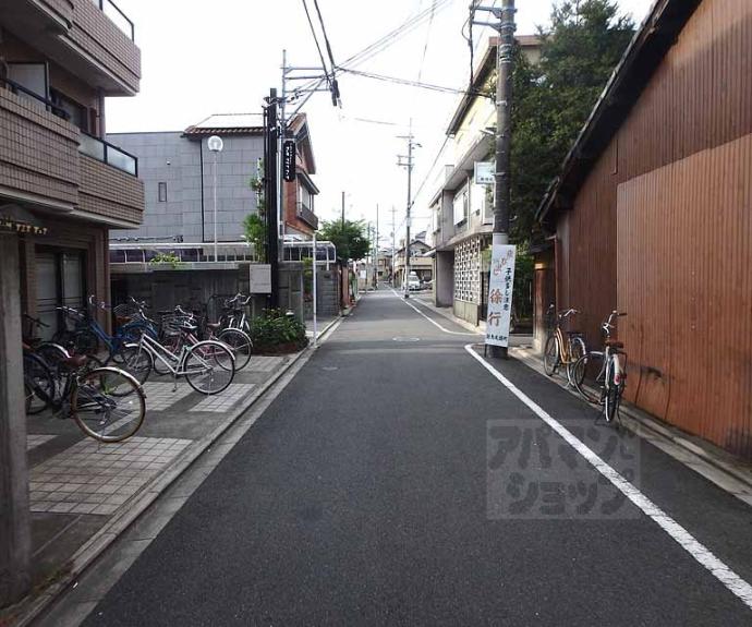 【グランレブリー御所東Ⅱ】間取