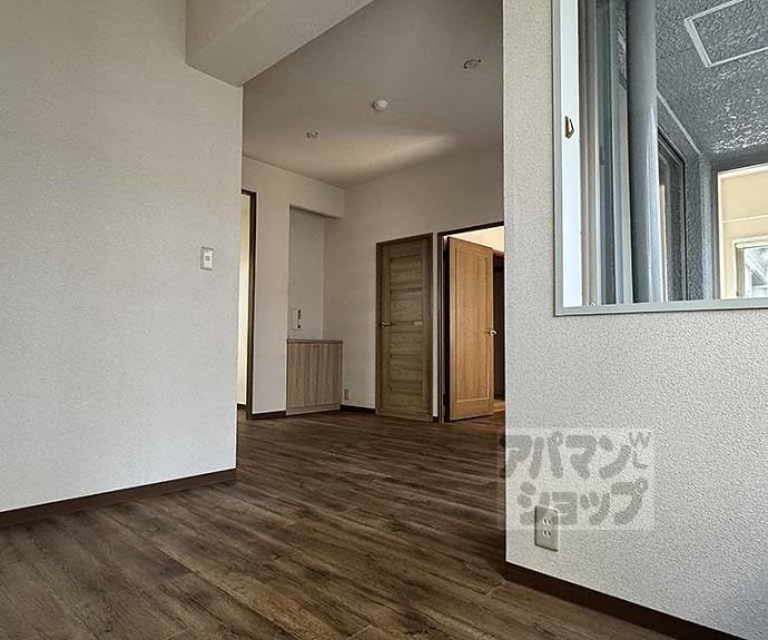 【グランレブリー御所東Ⅱ】間取