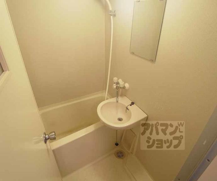 【ハウスセゾンビル】間取