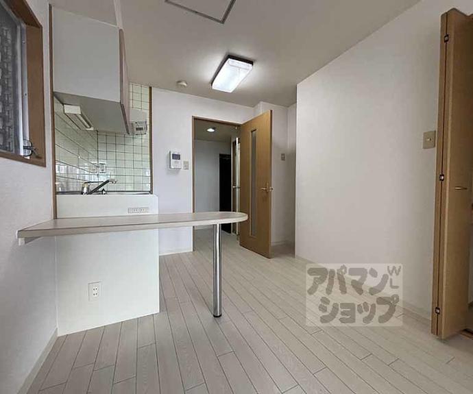 【アブレスト今出川】間取