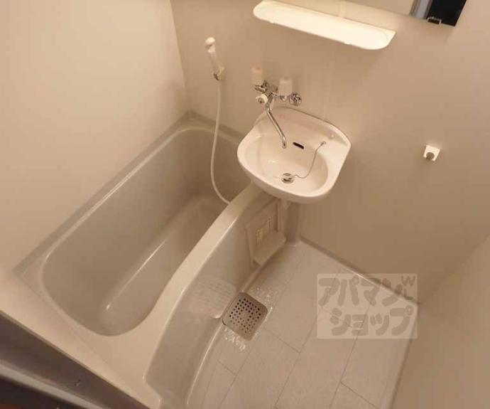 【アブレスト今出川】間取