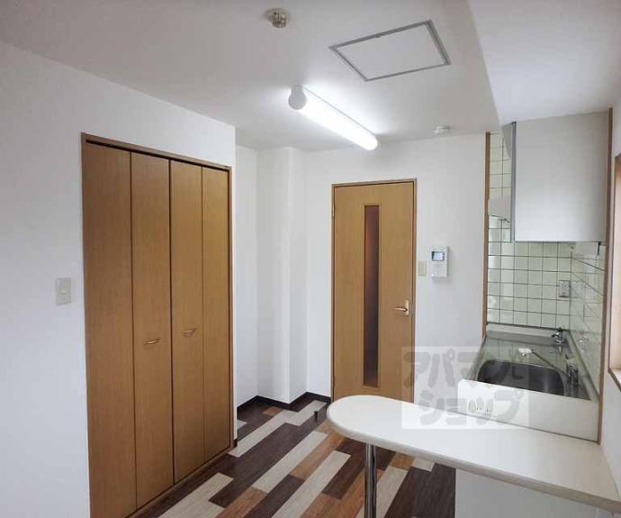 【アブレスト今出川】間取