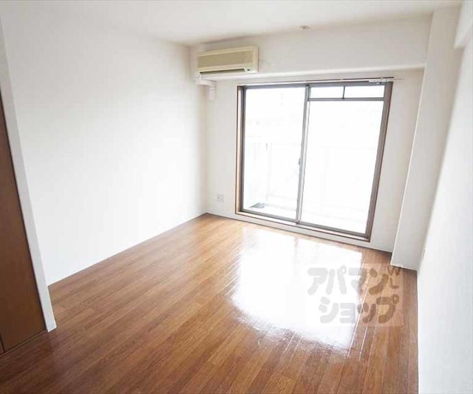 【エスクレア出町柳】間取