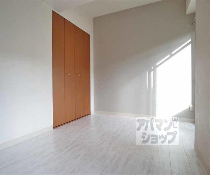 【エスクレア出町柳】間取