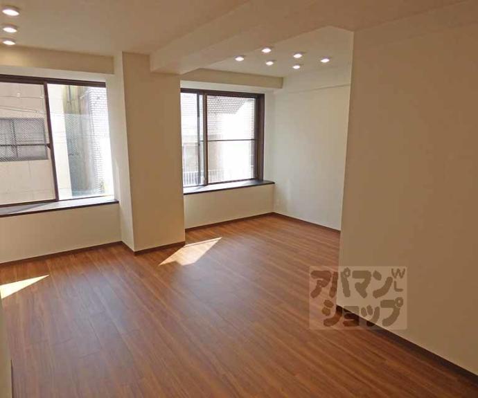 【セラヴィー１１９】