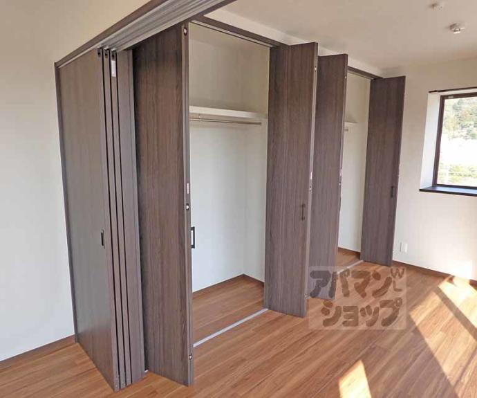 【セラヴィー１１９】間取