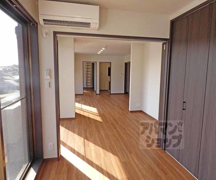 【セラヴィー１１９】間取