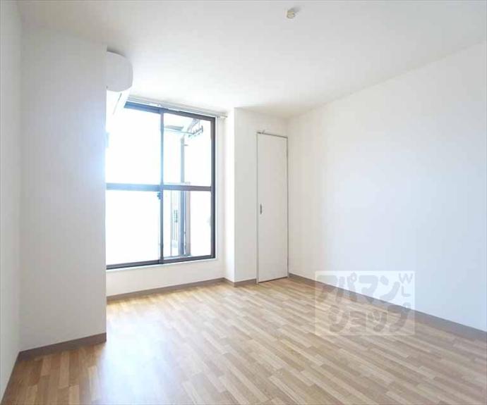 【ヴィラ六基】間取