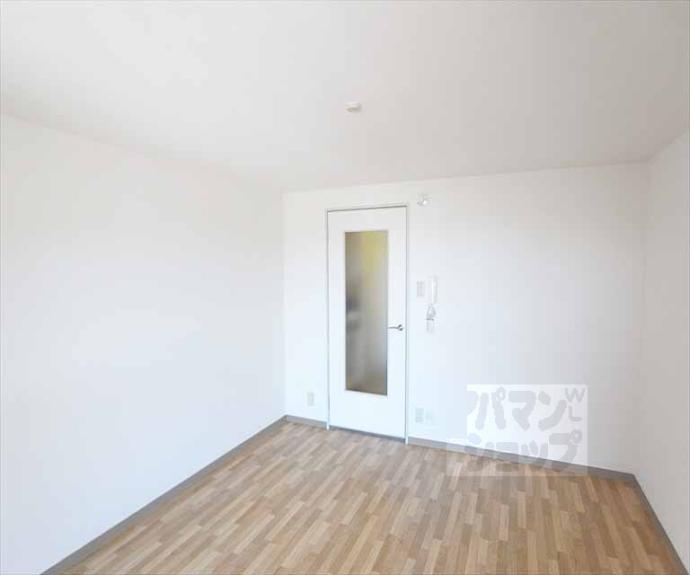 【ヴィラ六基】間取