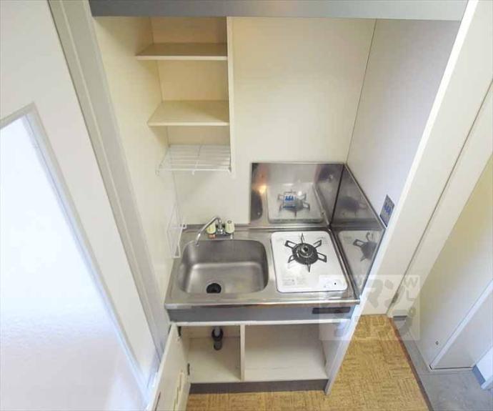 【ヴィラ六基】間取