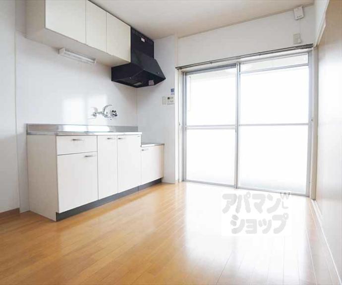 【コーポラス吉田】間取