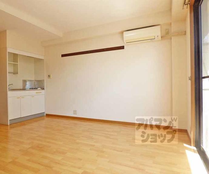 【アズィールＤ棟】間取