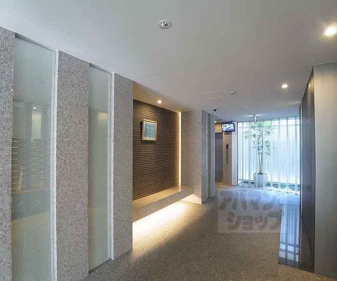 【ＳＩＬＫ　ＨＯＵＳＥとなみ　２号館】間取