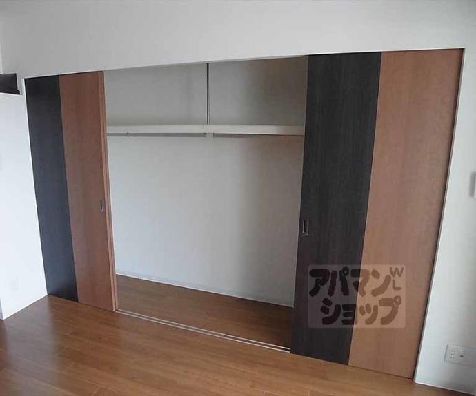 【ＳＩＬＫ　ＨＯＵＳＥとなみ　２号館】間取