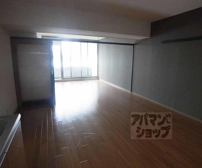 【ＳＩＬＫ　ＨＯＵＳＥとなみ　２号館】間取