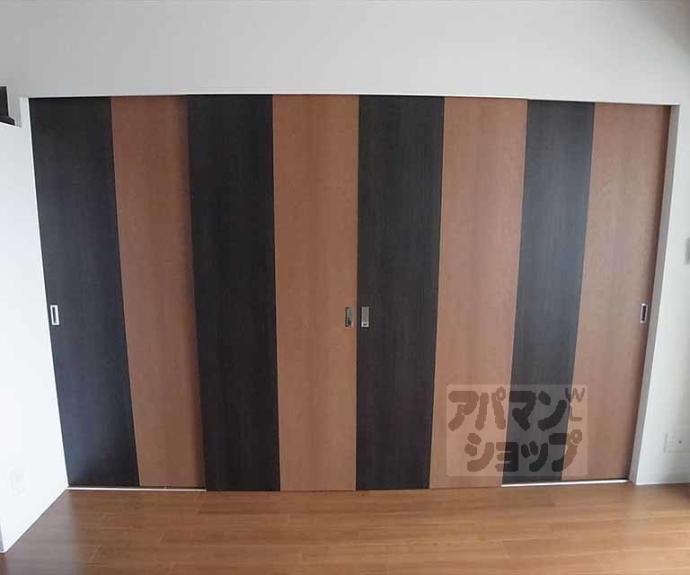 【ＳＩＬＫ　ＨＯＵＳＥとなみ　２号館】間取