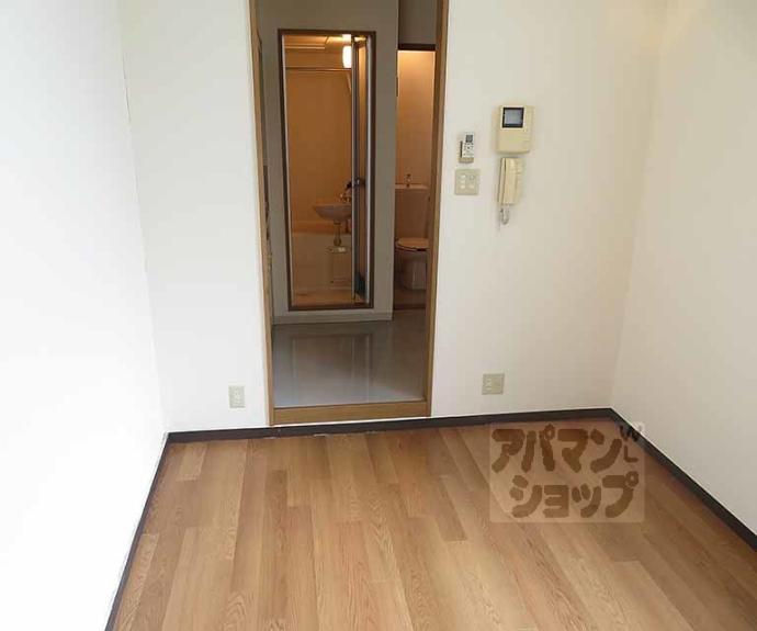 【グラヴィ西大路】間取
