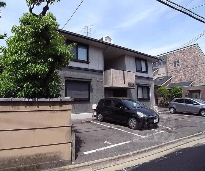 【ハイカムール・ファイブ・ツー】間取