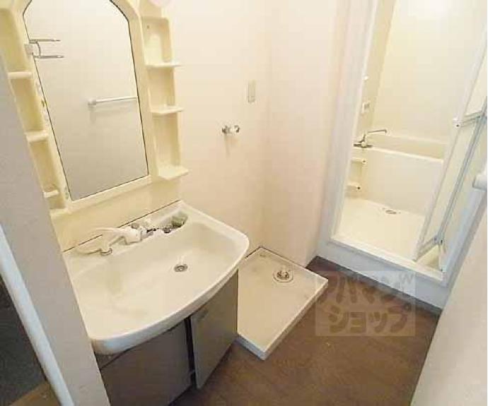 【ハイカムール・ファイブ・ツー】間取