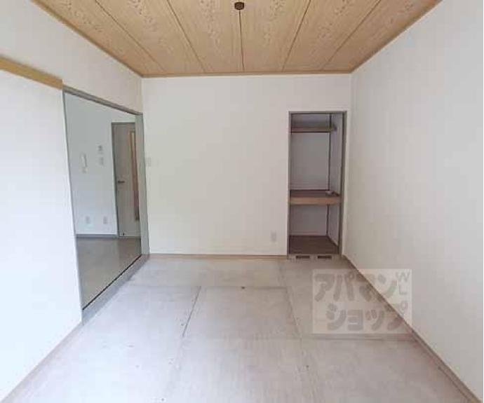 【ハイカムール・ファイブ・ツー】間取