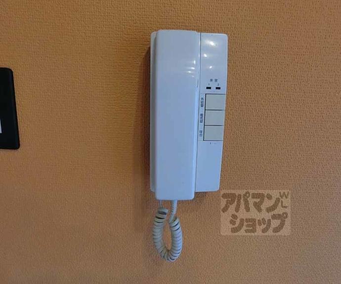 【ラトゥール西院】間取