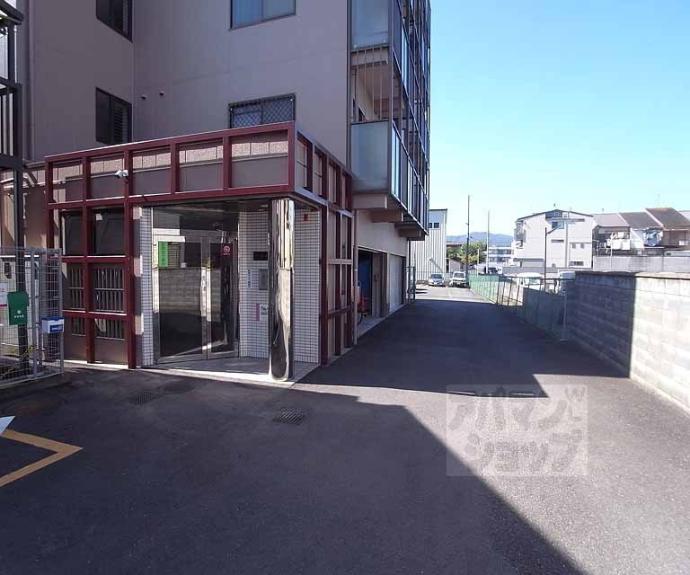 【シャトー太秦】間取