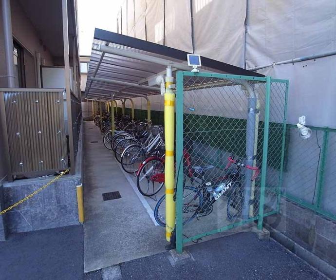 【シャトー太秦】間取