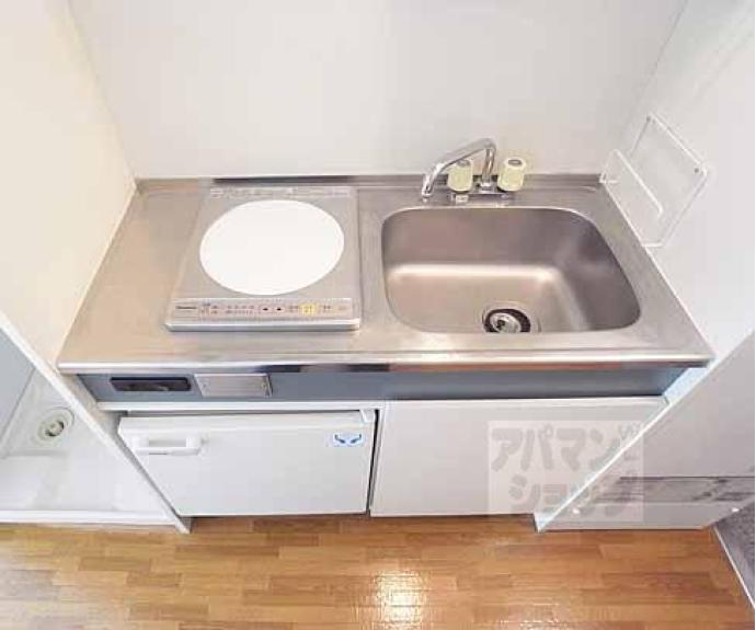 【シャトー太秦】間取