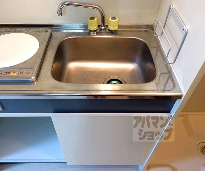 【シャトー太秦】間取