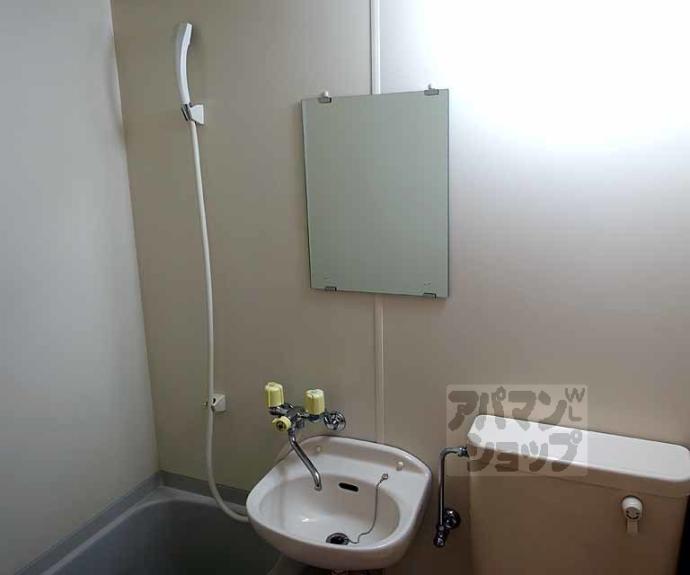 【シャトー太秦】間取