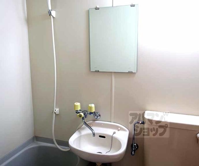 【シャトー太秦】間取