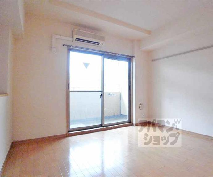 【プレサンス京大東】間取