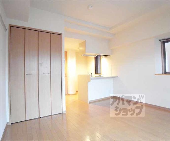 【プレサンス京大東】間取